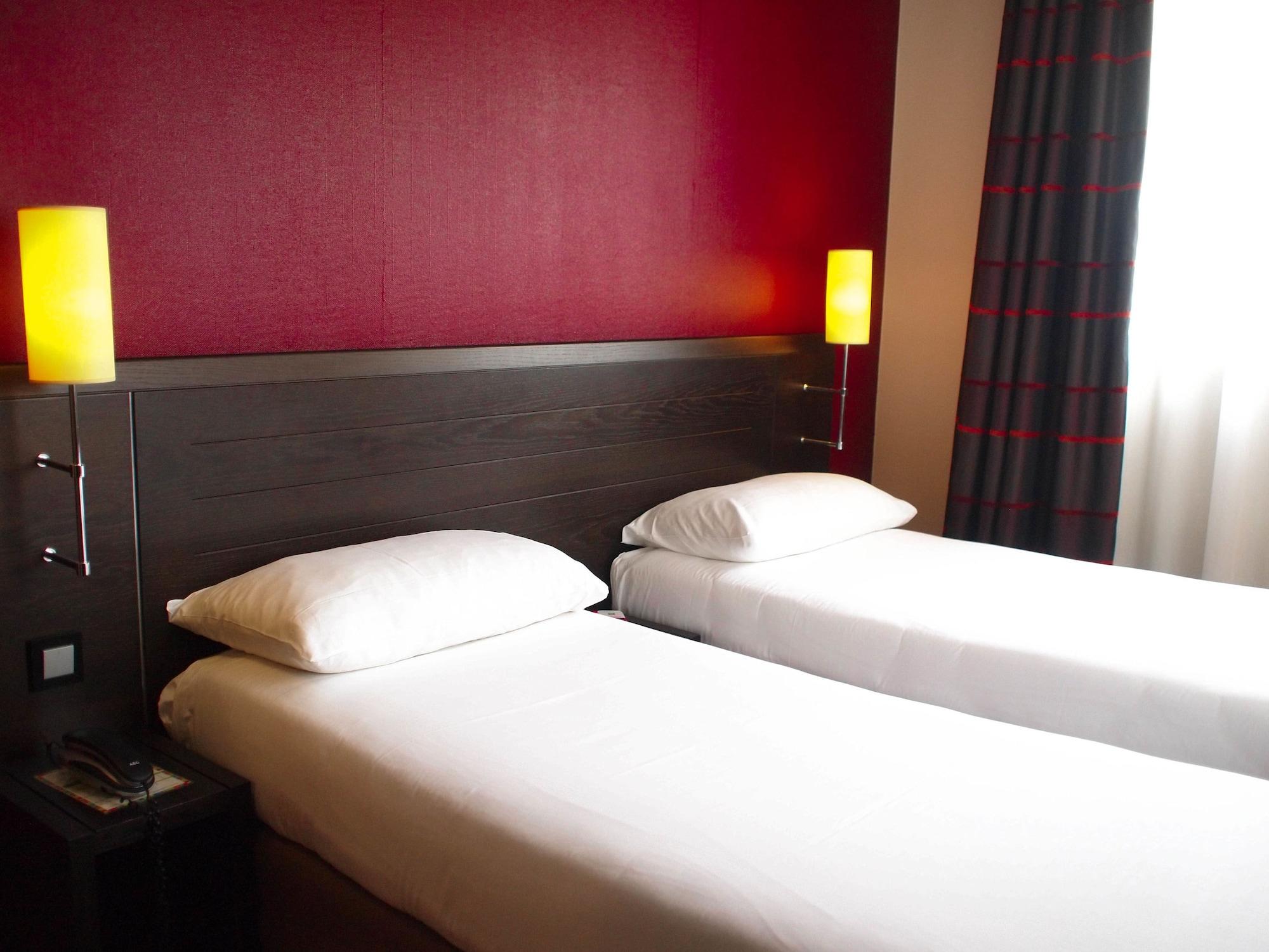 Ibis Styles Nantes Centre Place Royale Exterior foto