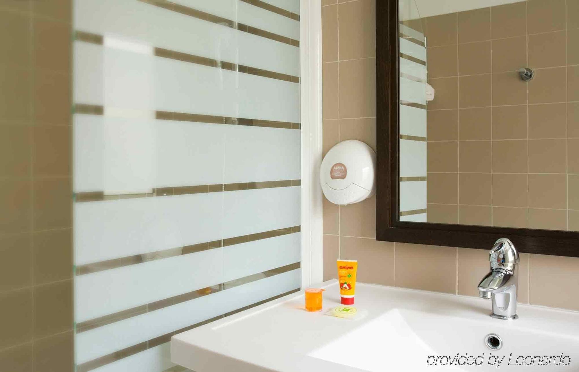 Ibis Styles Nantes Centre Place Royale Zimmer foto